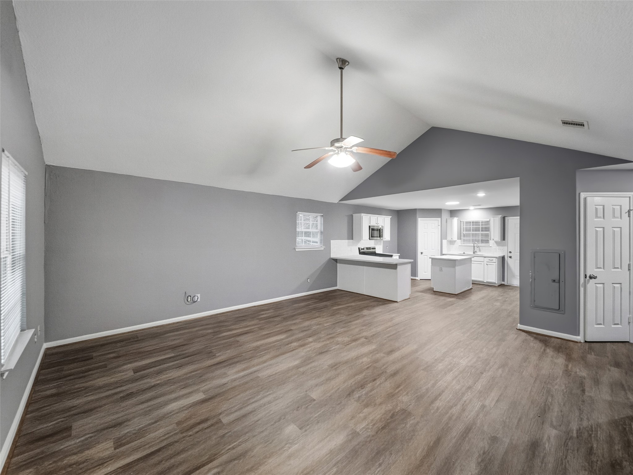 390 Martin Luther King Road Liberty, TX 77575 - Photo 5 of 34