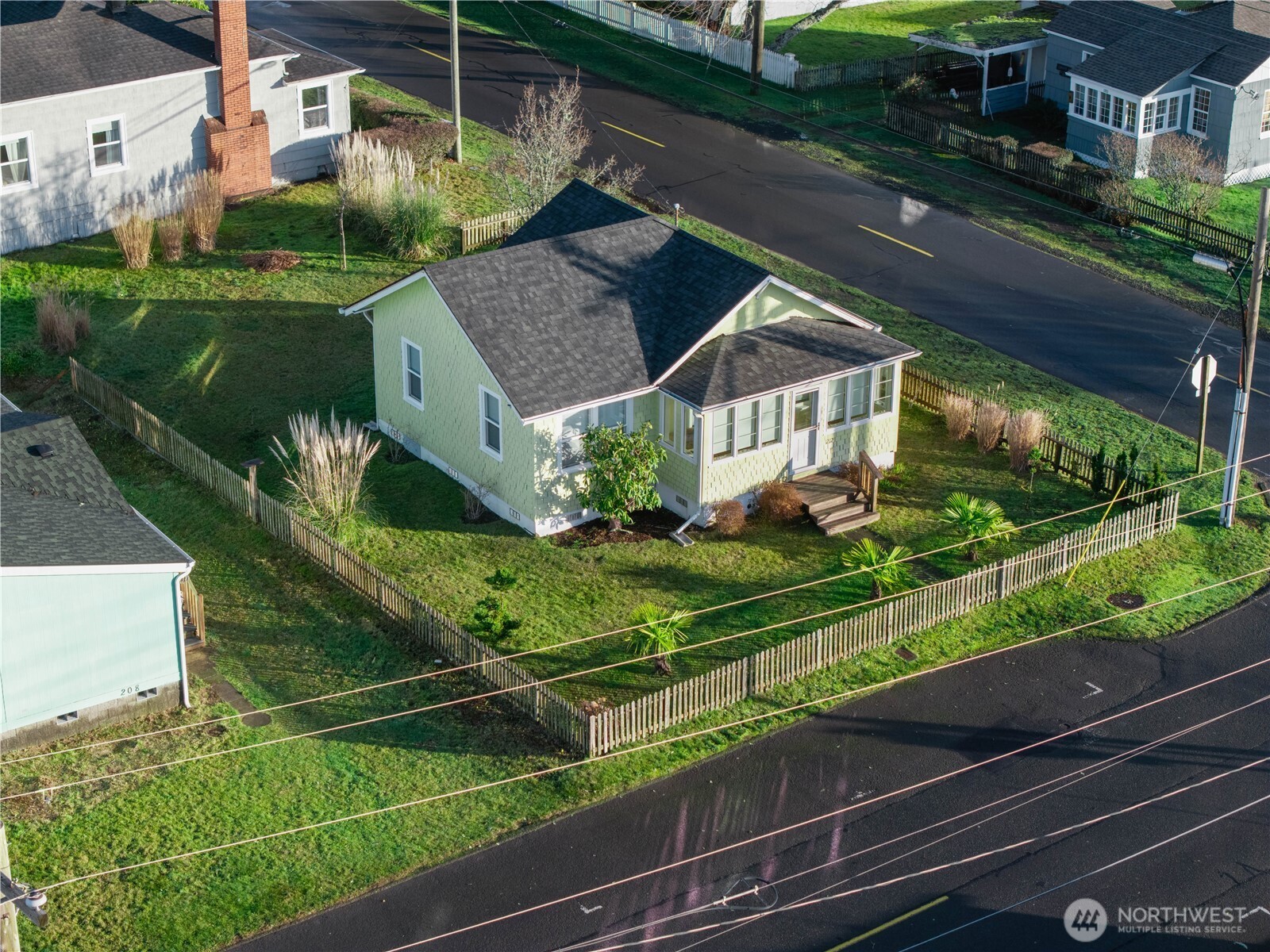 212 2nd Street Northeast Long Beach, WA 98631 - Photo 29 of 33 an aerial view of a house