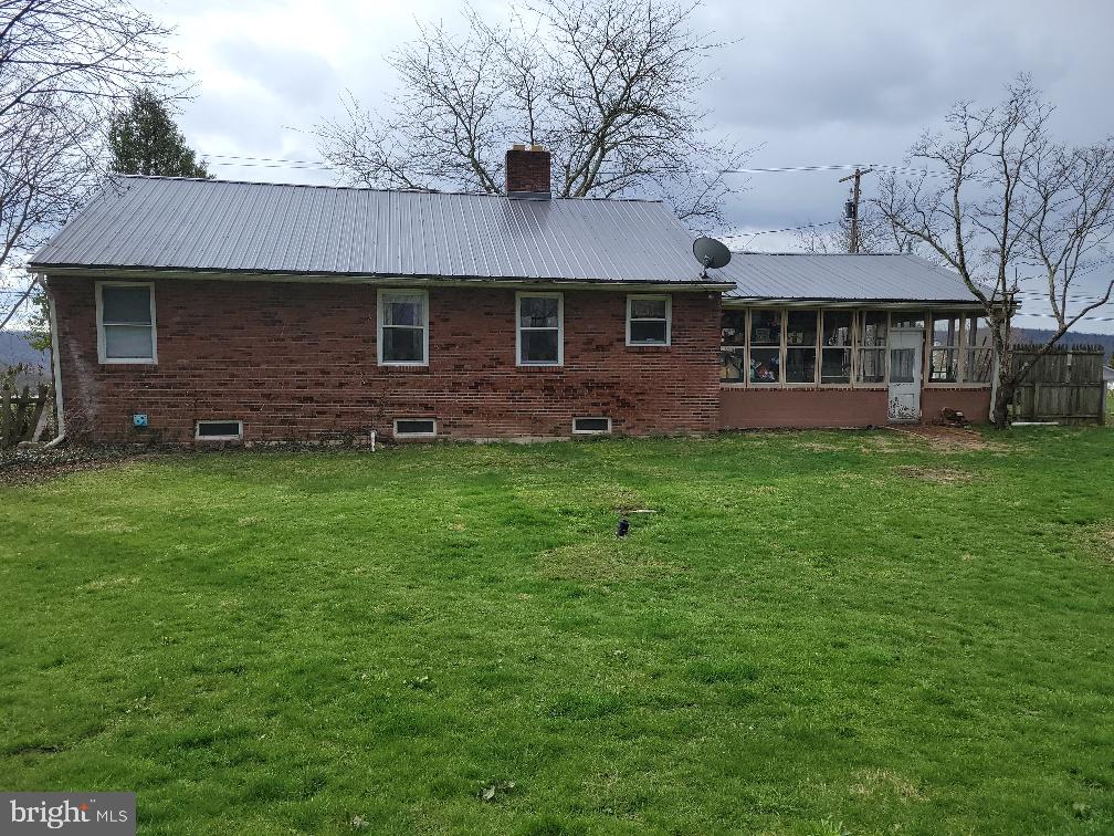 2210 Middle Ridge Road Newport, PA 17074 - Photo 4 of 27 Gallery Image 4