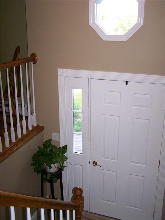 7 East Oxford Road Hebron, ME 04238 - Photo 18 of 29 Front foyer.