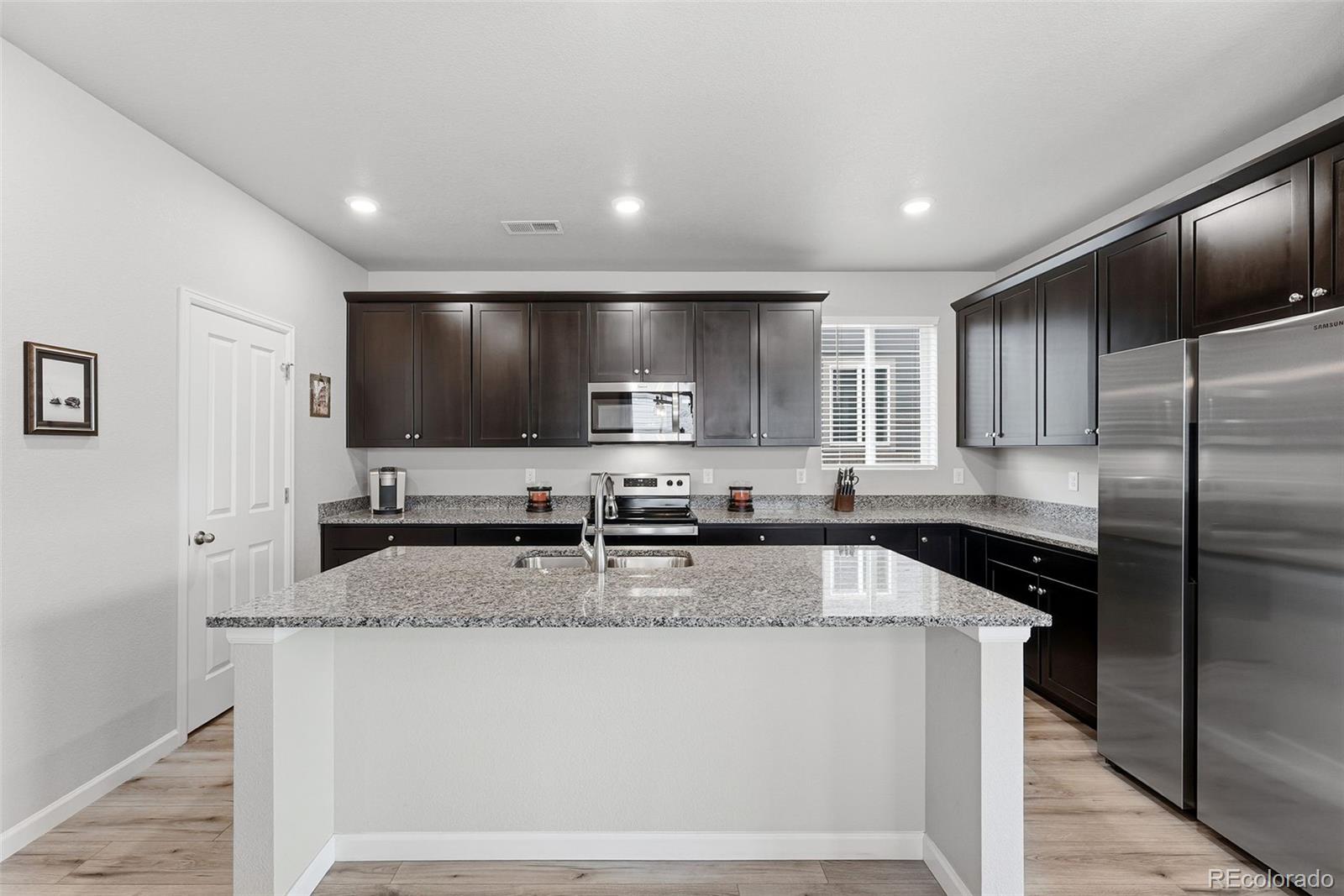 2764 Simpre Way Brighton, CO 80601 - Photo 4 of 44