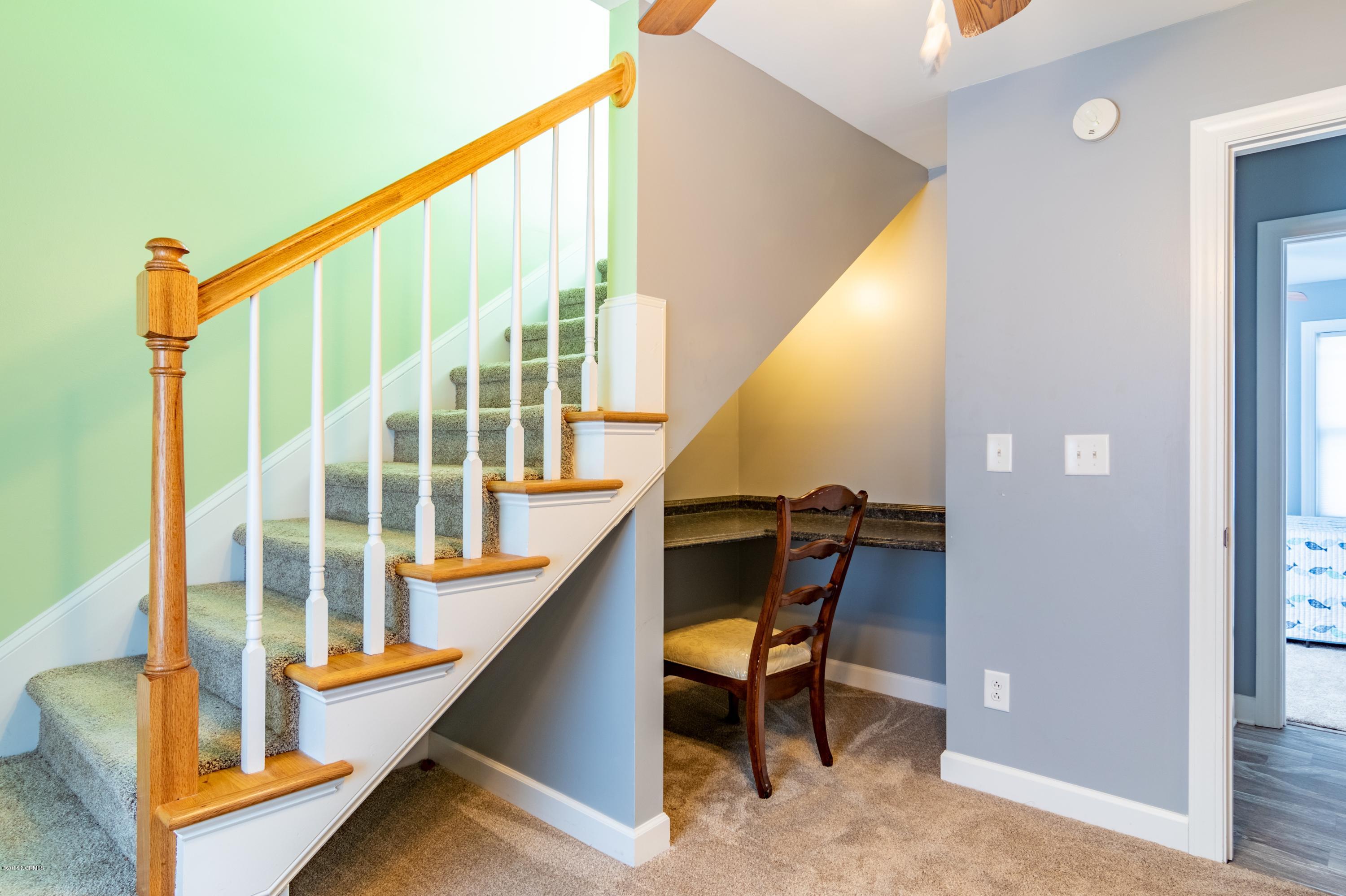 105 Raccoon Run Washington, NC 27889 - Photo 23 of 46 023 Office Area