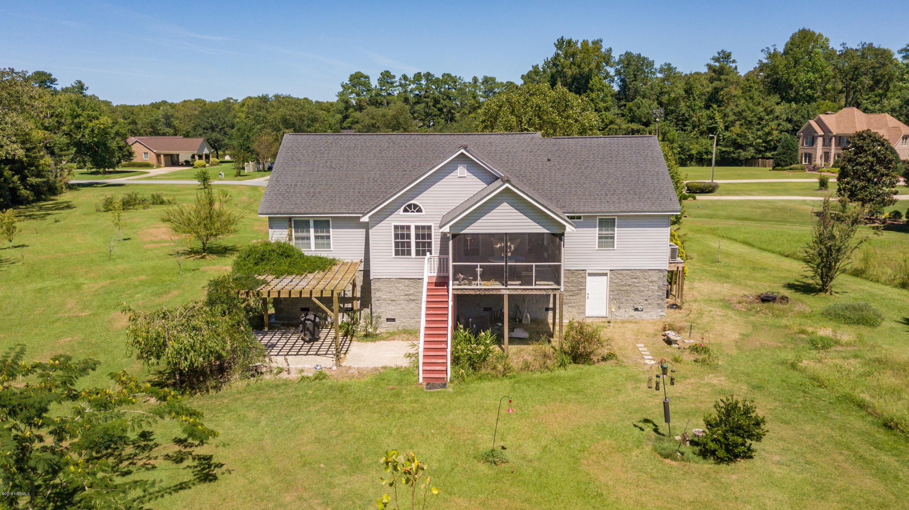 105 Raccoon Run Washington, NC 27889 - Photo 4 of 46 004 Back of Home