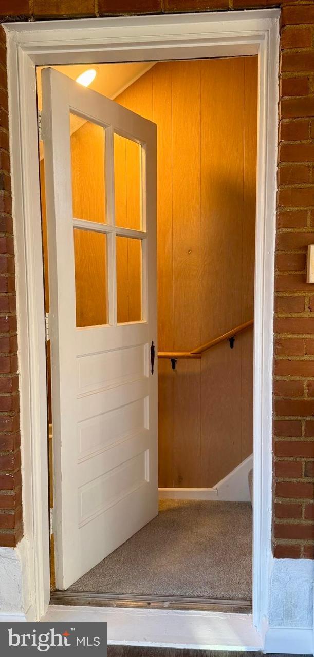 5600 11th Street North Arlington, VA 22205 - Photo 5 of 34 a view of front door