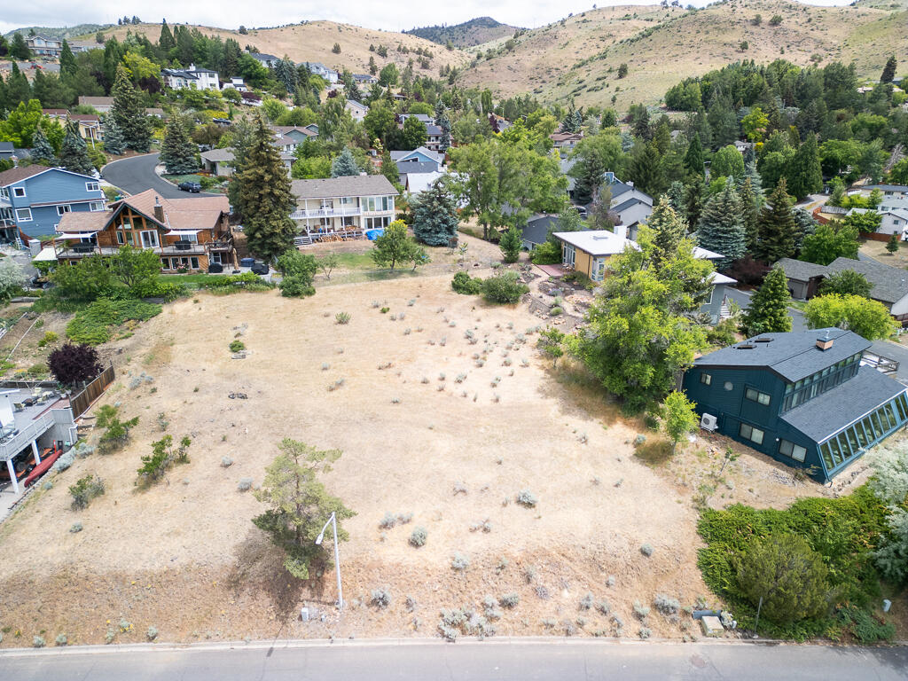 1601 Ridgecrest Drive Klamath Falls, OR 97601 - Photo 1 of 7 Ridgecrest-01