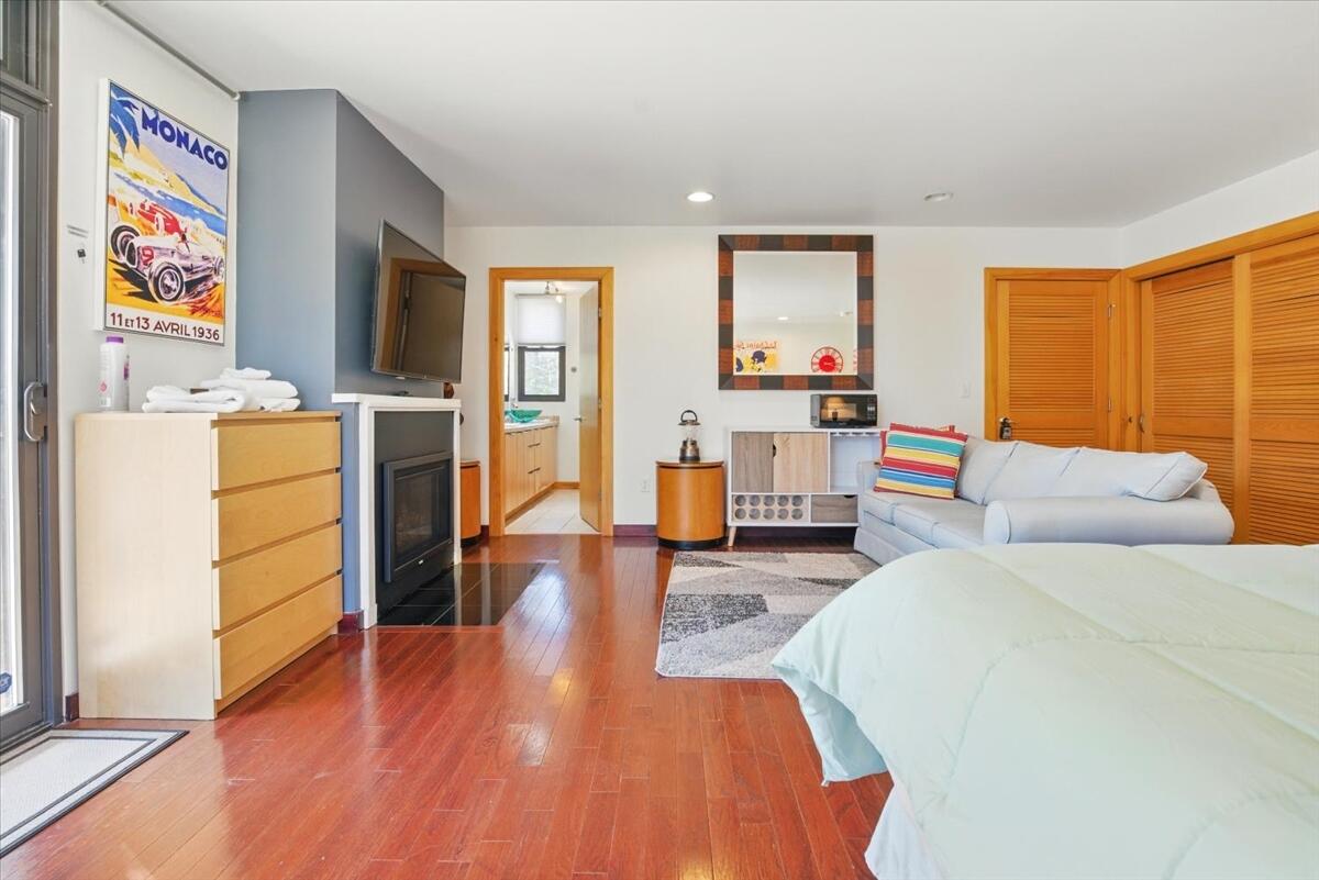 36 Mountain Valley Road Bethel, ME 04217 - Photo 58 of 99 058-5_primary_bedroom_c
