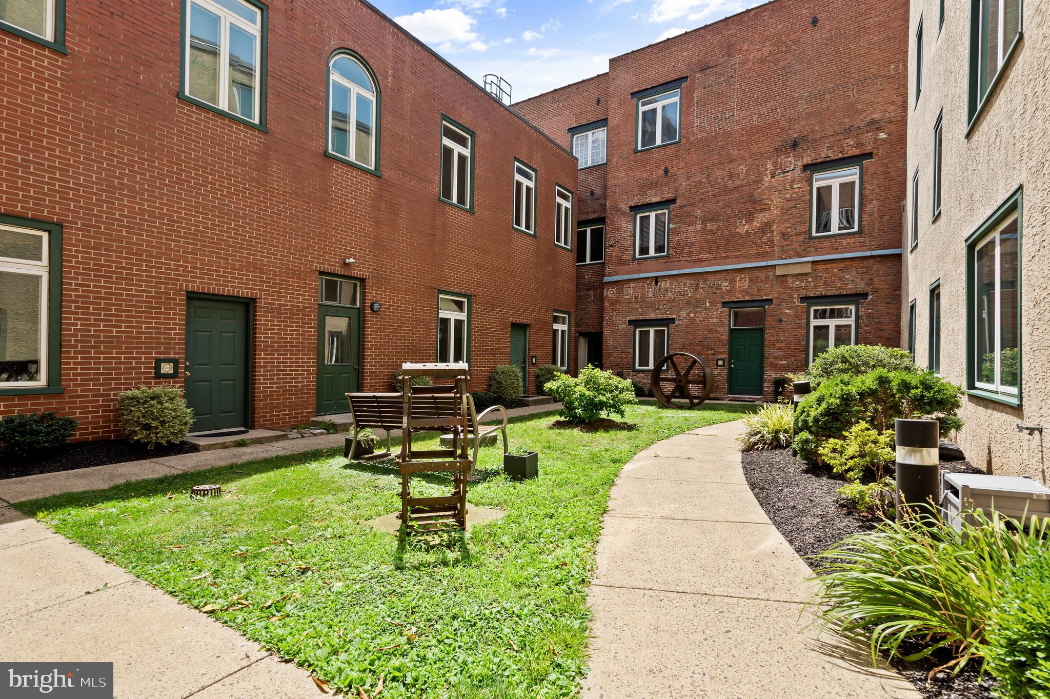 136 North Bread Street, Unit 130 Philadelphia, PA 19106 - Photo 22 of 31