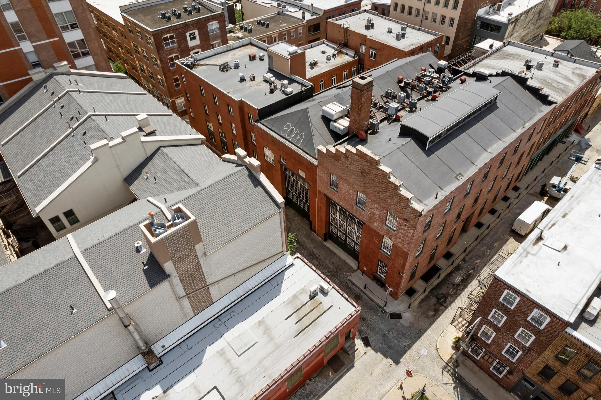 136 North Bread Street, Unit 130 Philadelphia, PA 19106 - Photo 28 of 31