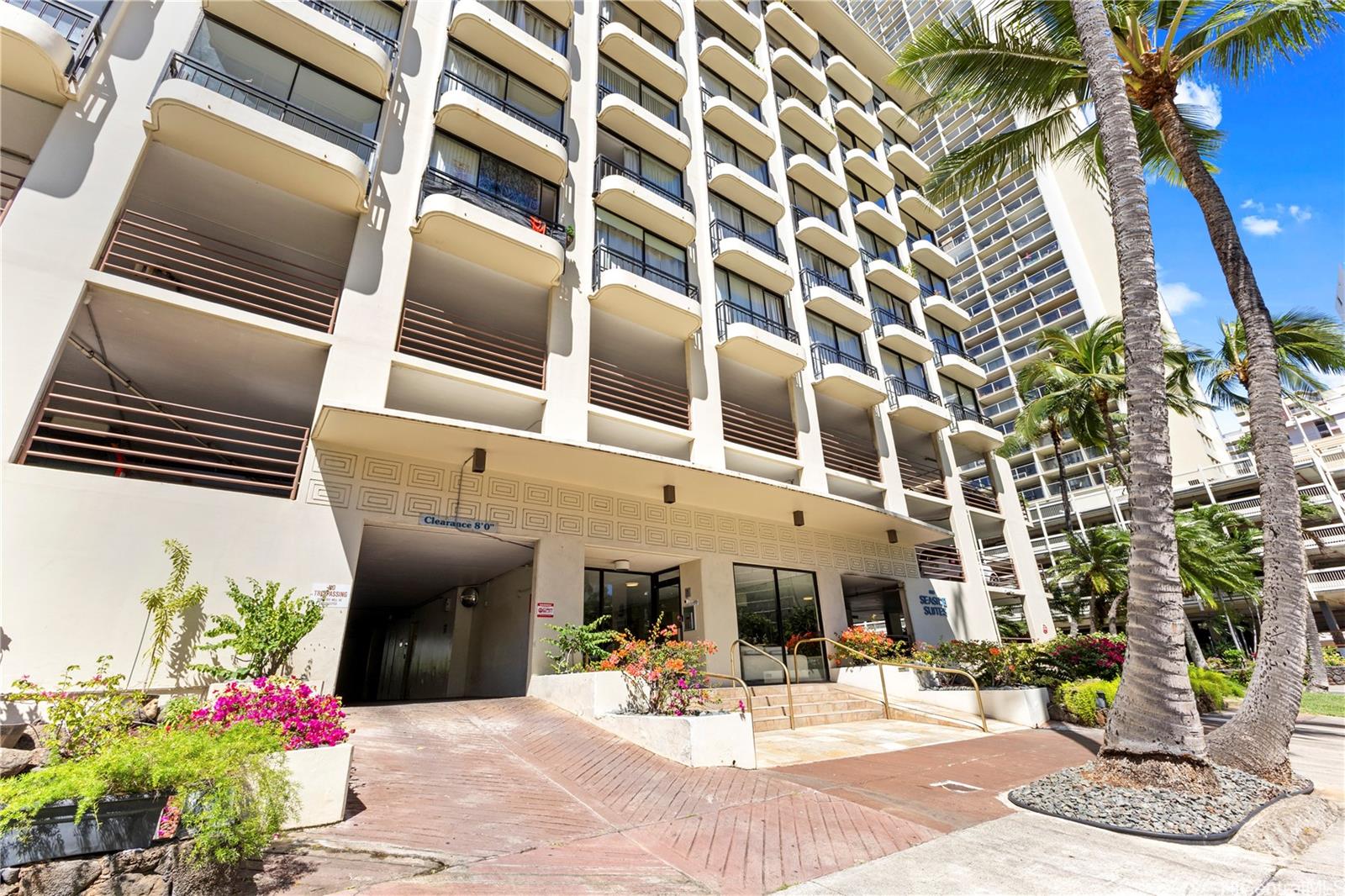440 Seaside Avenue, Unit 404 Honolulu, HI 96815 - Photo 19 of 21 a view of a building with sitting area