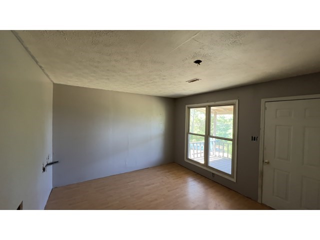 366 County Line Road Buena Vista, GA 31803 - Photo 14 of 21 a open hall with a window