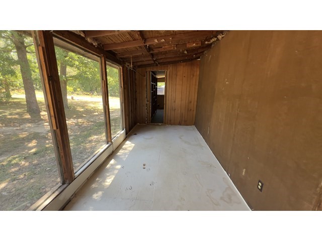 366 County Line Road Buena Vista, GA 31803 - Photo 19 of 21 a open area with window
