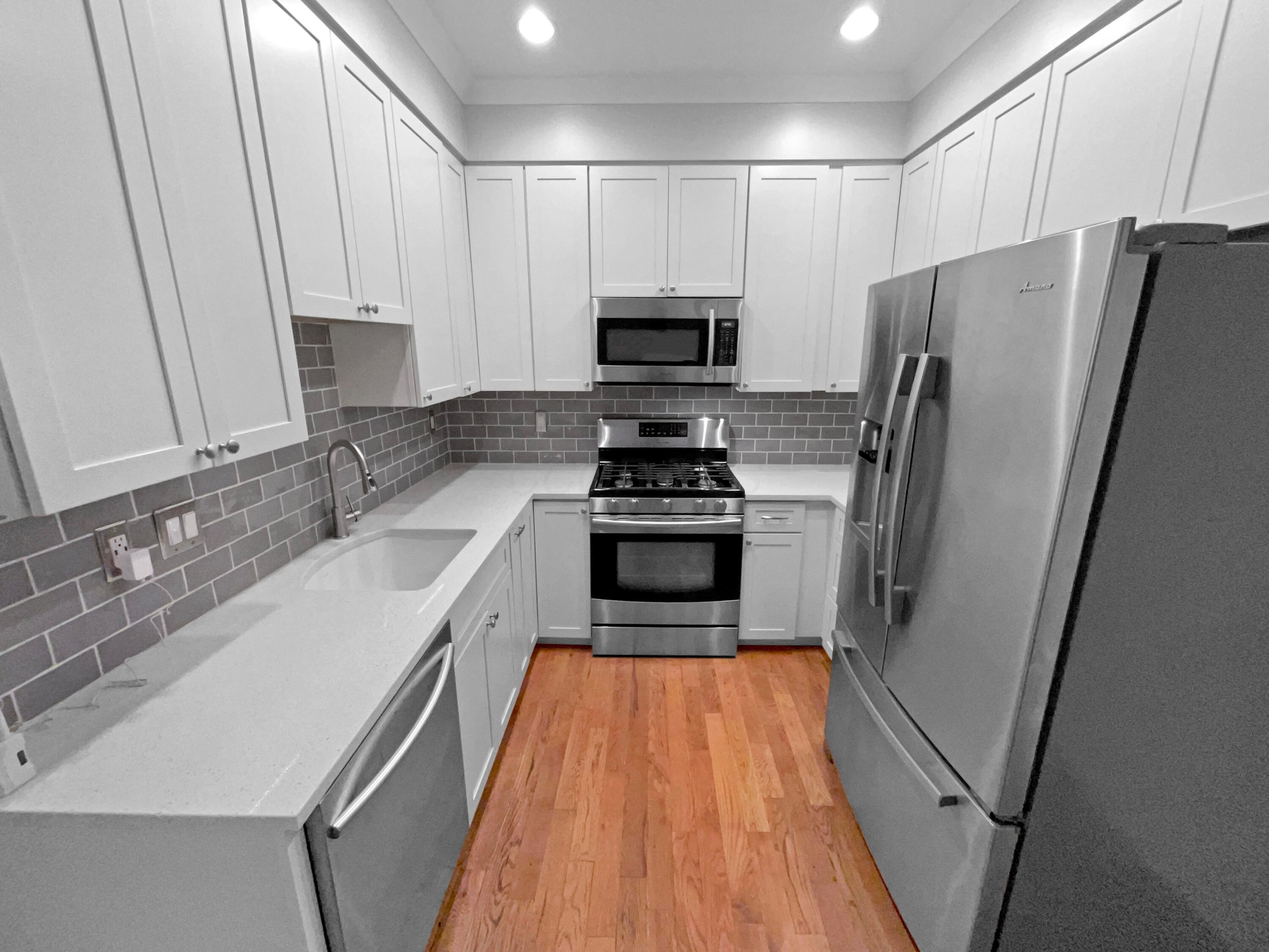 3066 Ravine Pointe Drive Columbus, OH 43231 - Photo 2 of 24 photo_04