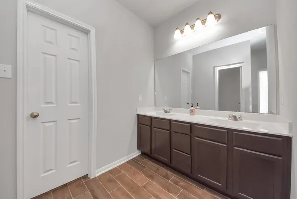 $2,800 | 4239 Wyanngate Drive, Spring, TX 77373