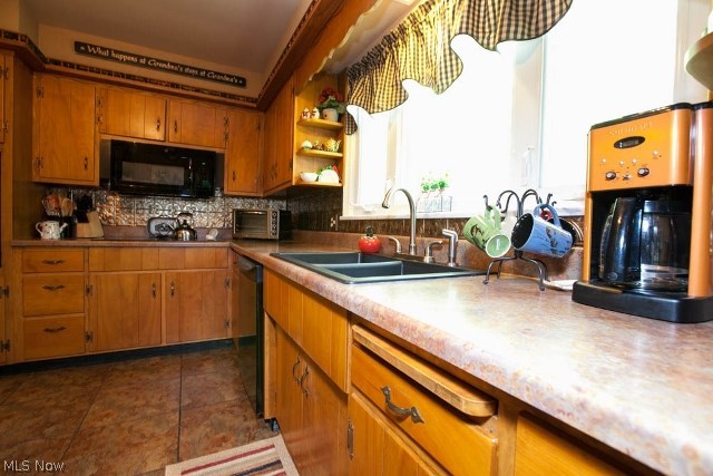 12809 Webster Road Strongsville, OH 44136 - Photo 7 of 35 Gallery Image 7