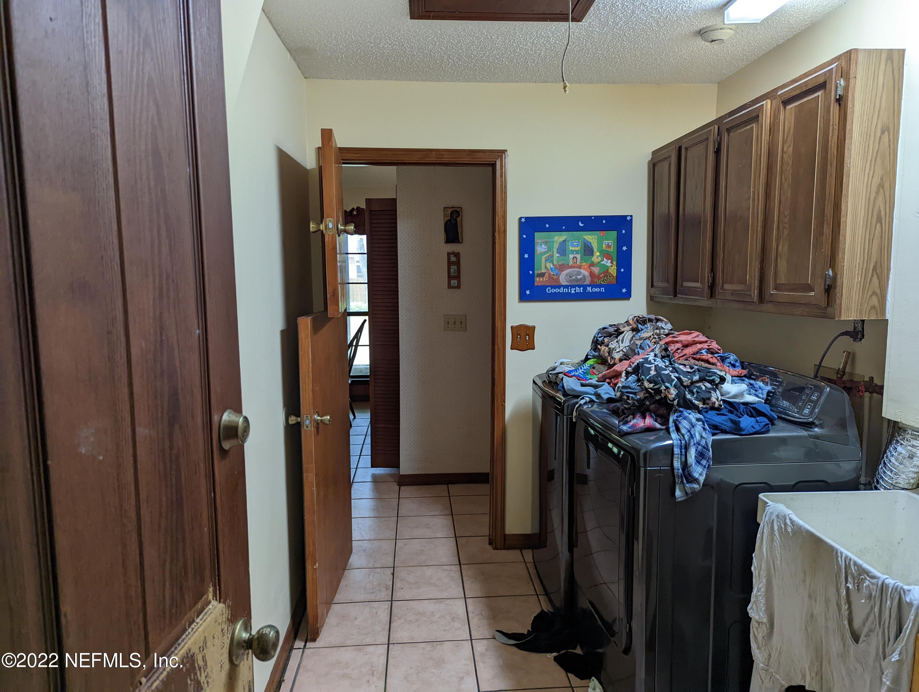 2632 Holly Point Road East Orange Park, FL 32073 - Photo 10 of 23 PXL_20220823_173855290