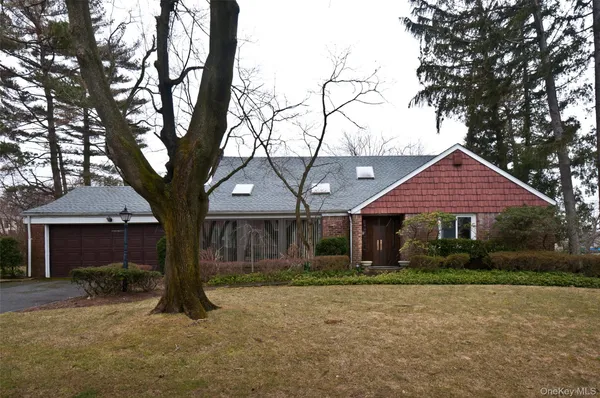 $9,800 | 70 Longfellow Road, Great Neck, NY 11023