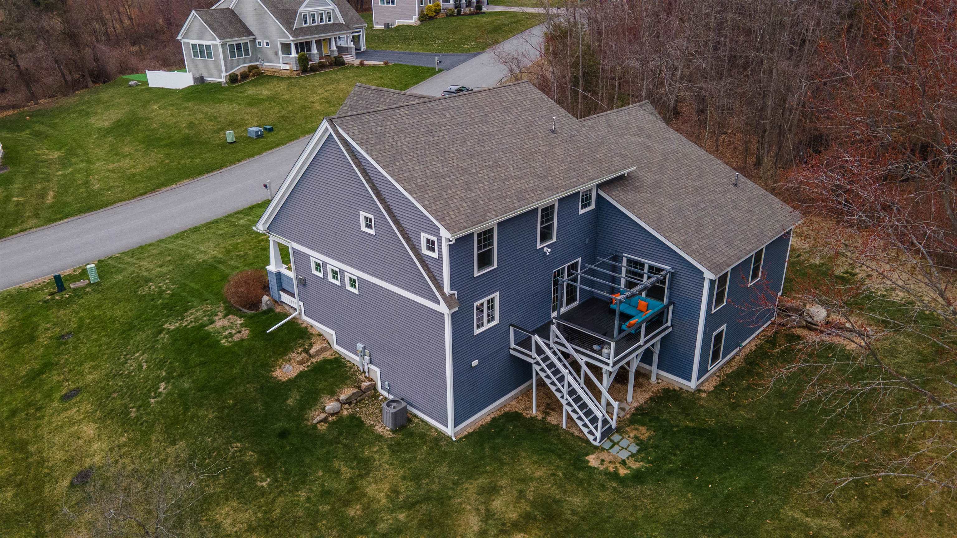 46 Grouse Run Pelham, NH 03076 - Photo 5 of 40