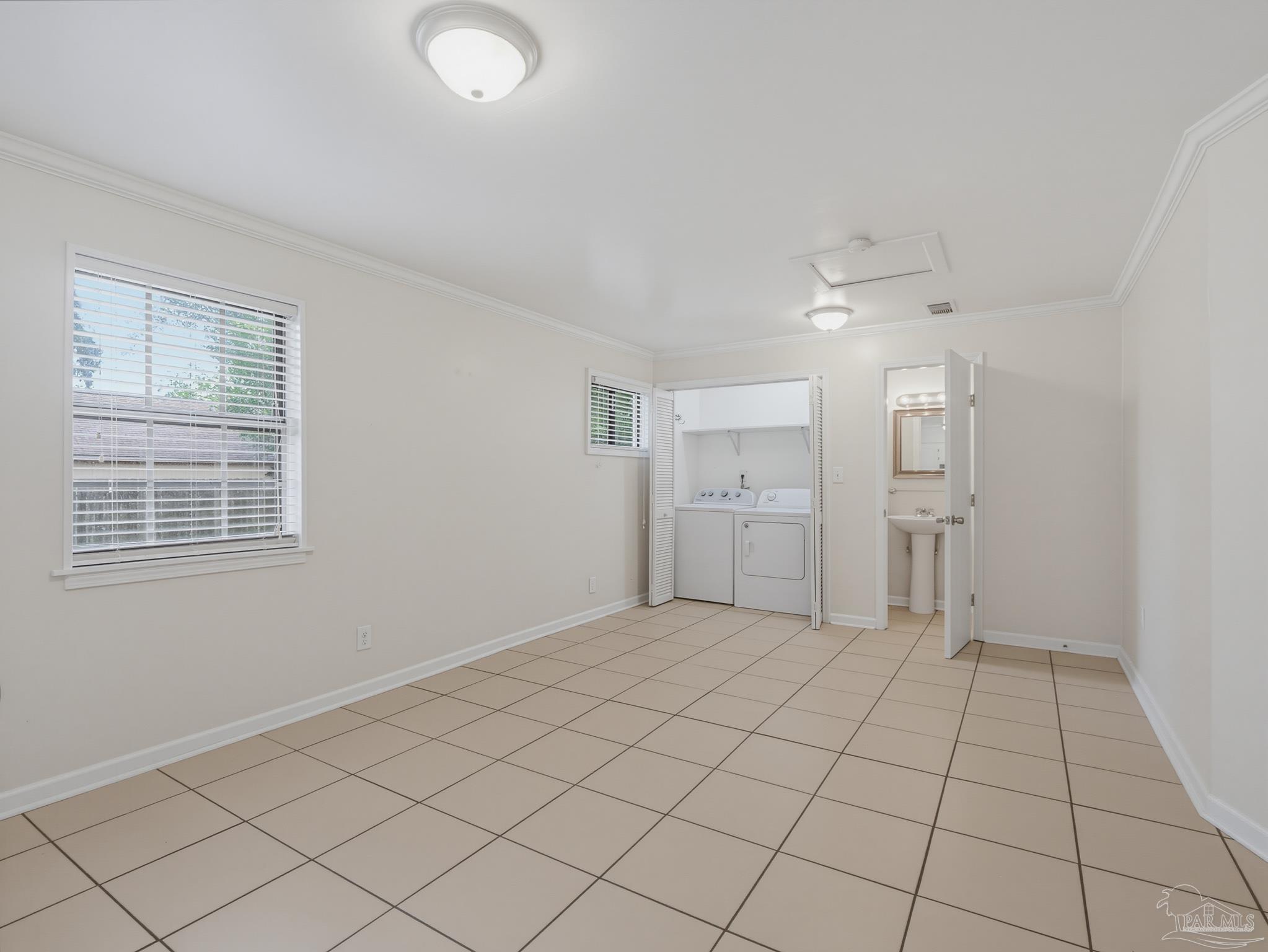 218 Betty Road Pensacola, FL 32507 - Photo 4 of 42