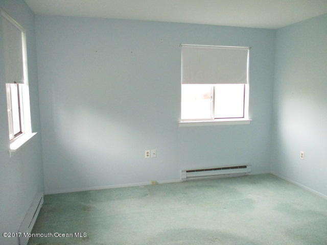 2 Berkshire Road Whiting, NJ 08759 - Photo 6 of 13 2 berkshire (25)