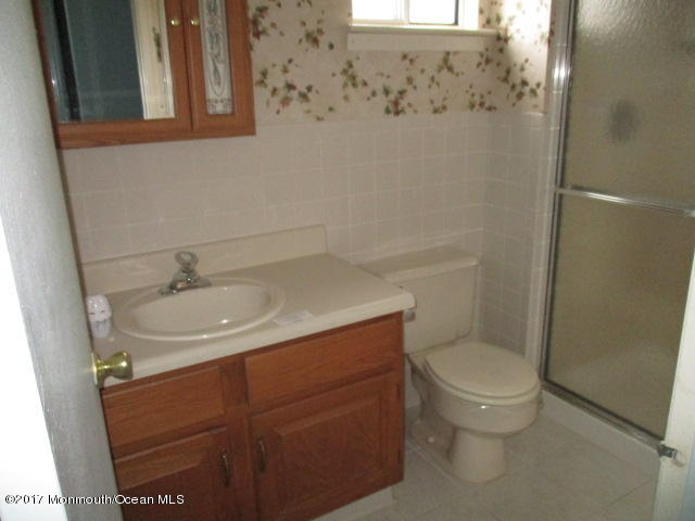 2 Berkshire Road Whiting, NJ 08759 - Photo 7 of 13 2 berkshire (26)