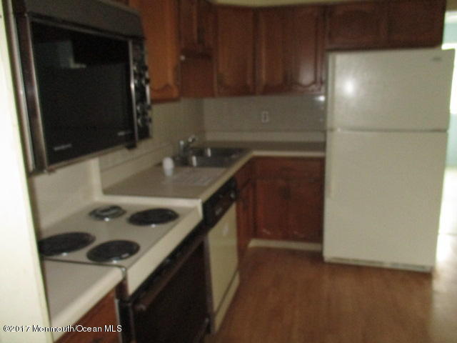 2 Berkshire Road Whiting, NJ 08759 - Photo 8 of 13 2 berkshire (27)