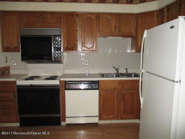 2 Berkshire Road Whiting, NJ 08759 - Photo 10 of 13 2 berkshire (29)