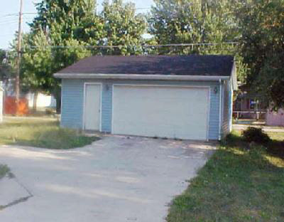 206 East Green Street Butler, IN 46721 - Photo 3 of 6