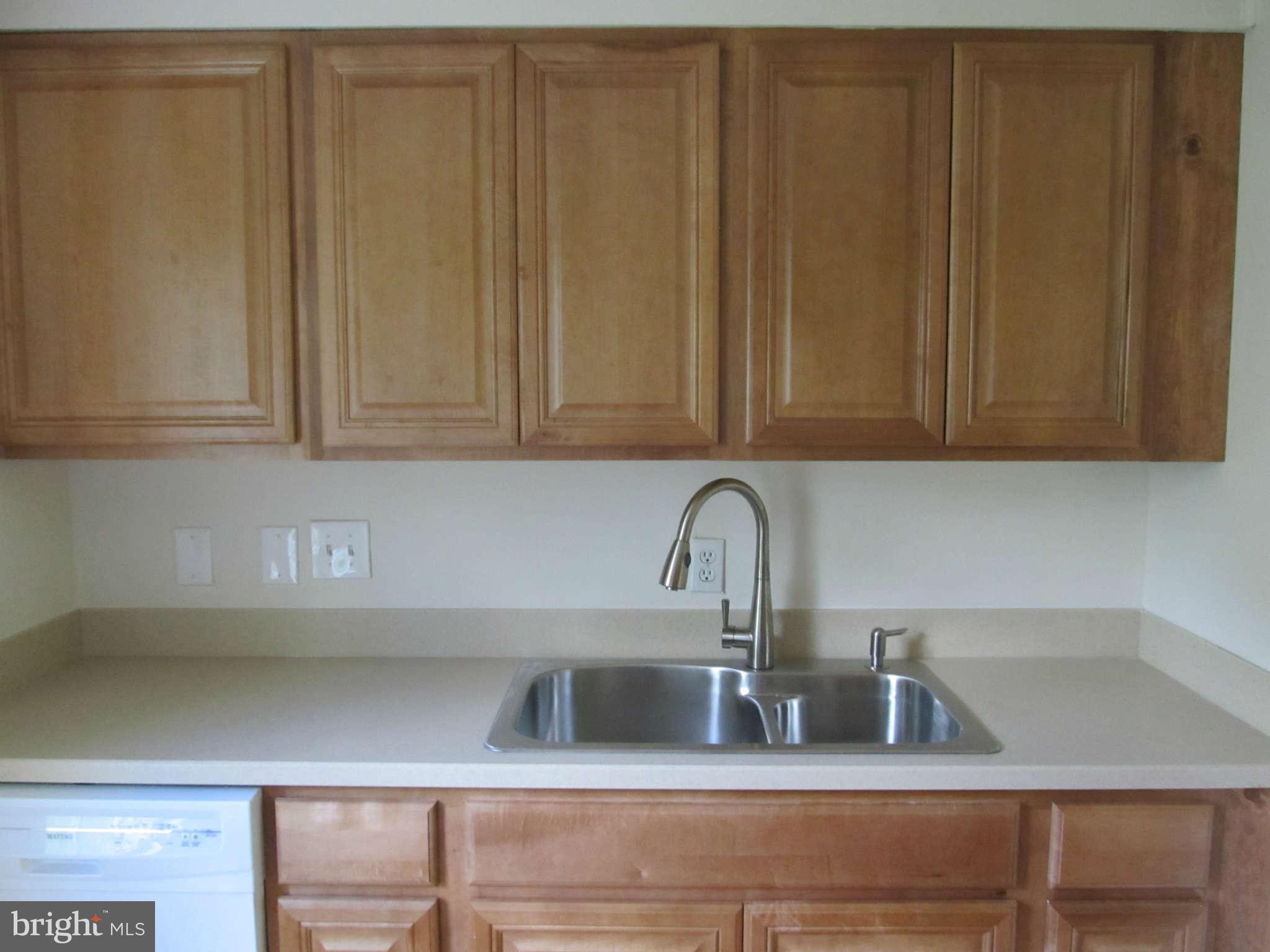 15714 Livingston Road Accokeek, MD 20607 - Photo 9 of 26 Kitchen