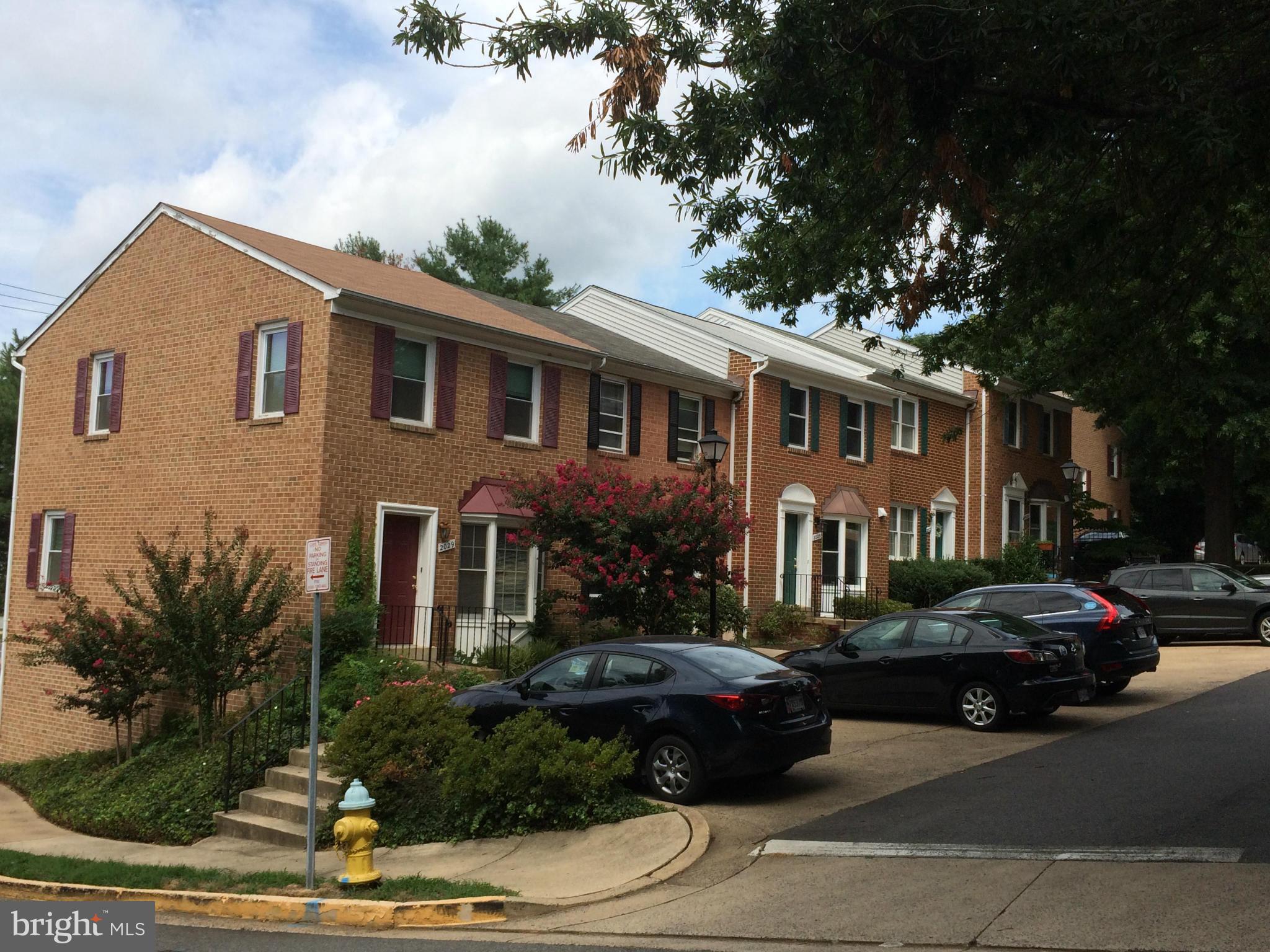 2025 South Glebe Road Arlington, VA 22206 - Photo 4 of 30 Exterior (General)