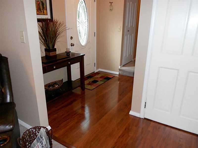 254 Partridge Run Road Gibsonia, PA 15044 - Photo 11 of 24 Entry/Foyer.