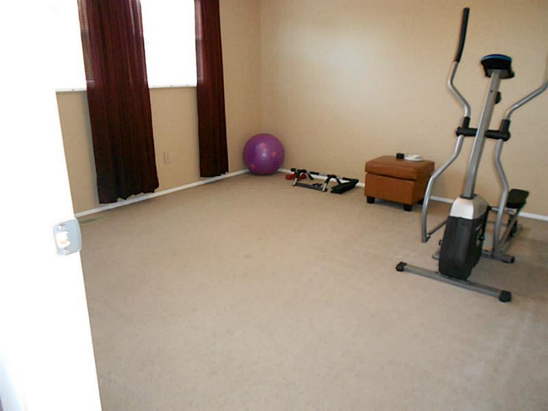 254 Partridge Run Road Gibsonia, PA 15044 - Photo 15 of 24 Bedroom. 13X13