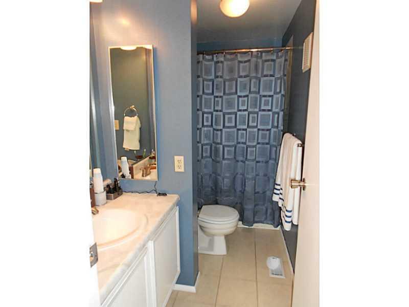 254 Partridge Run Road Gibsonia, PA 15044 - Photo 16 of 24 Master Bath/Spa.