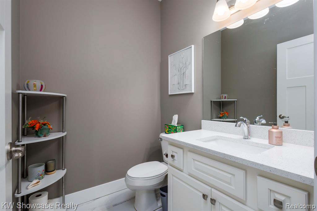 1037 Birkshire Ridge Rochester Hills, MI 48307 - Photo 25 of 44