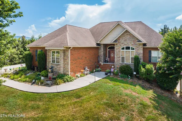 $850,000 | 1551 Mint Meadows Drive, Maryville, TN 37803