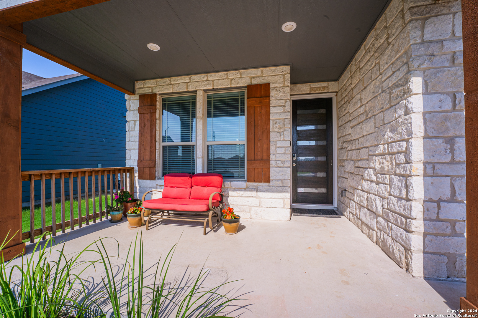 5001 Drovers Path St. Hedwig, TX 78152 - Photo 3 of 46