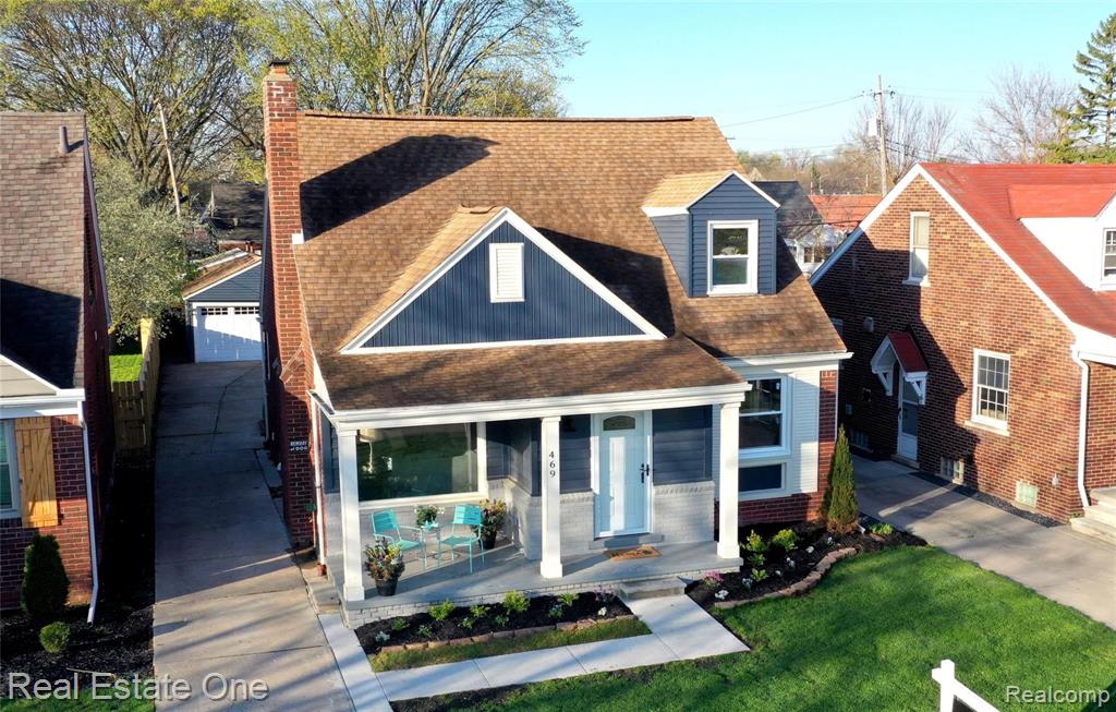 469 Kerby Road Grosse Pointe Farms, MI 48236 - Photo 2 of 38
