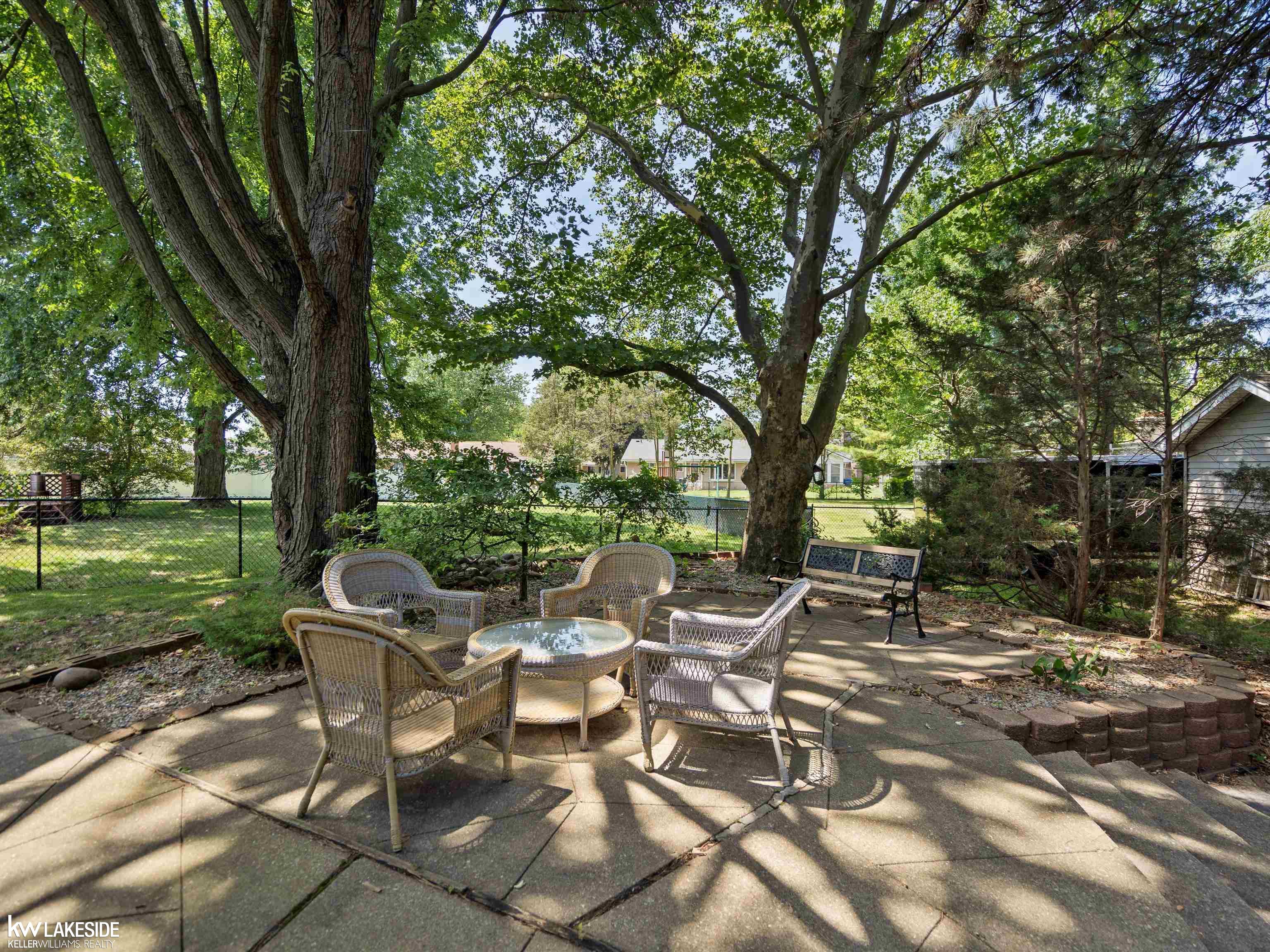 11585 Chicago Road Warren, MI 48093 - Photo 6 of 55