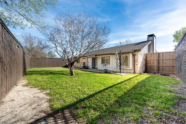 $2,100 | 149 Brockway Drive, Rockwall, TX 75032