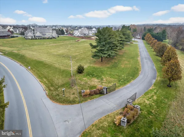 $1,565,000 | 50 Meadowbreeze Lane, Lititz, PA 17543