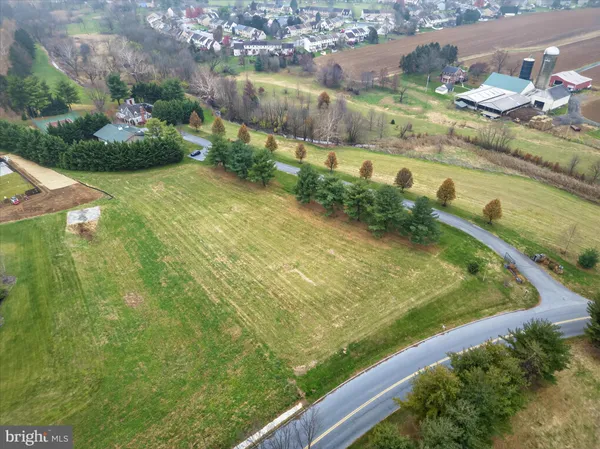 $1,565,000 | 50 Meadowbreeze Lane, Lititz, PA 17543