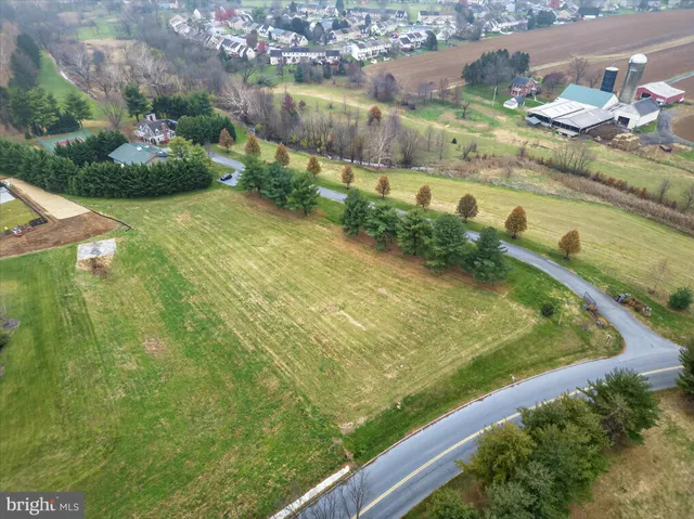 $1,565,000 | 50 Meadowbreeze Lane, Lititz, PA 17543