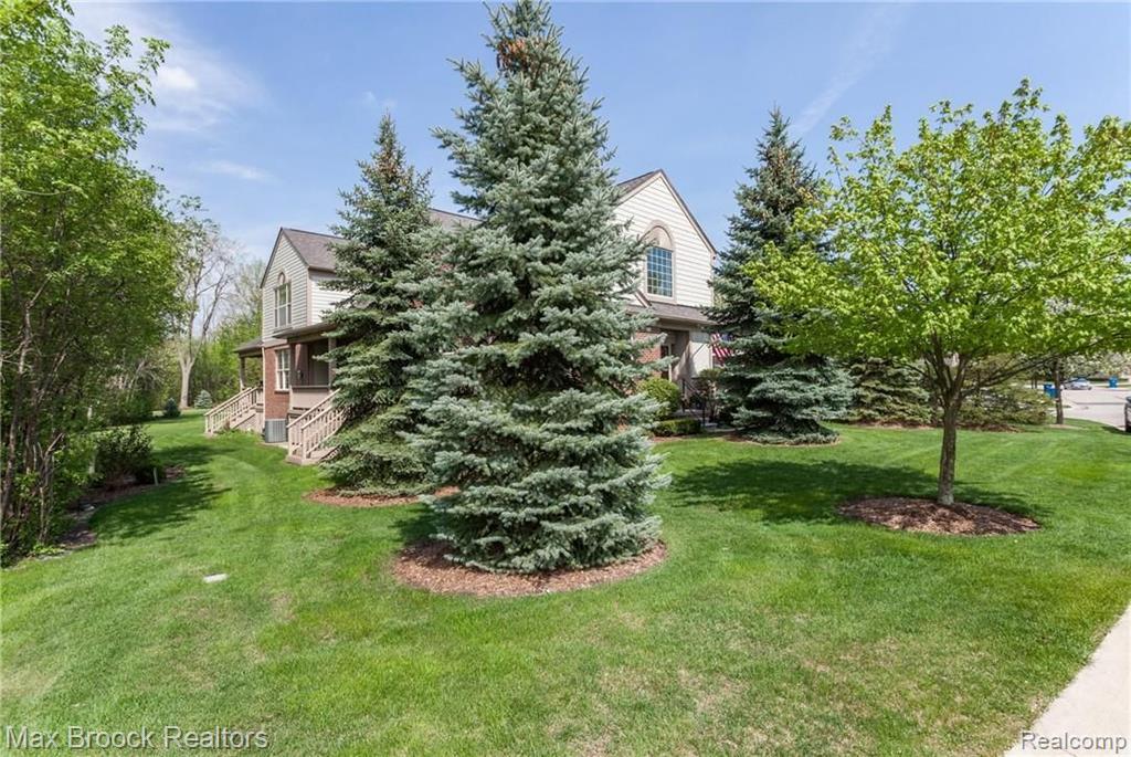 2280 Creek Bend Rochester Hills, MI 48309 - Photo 5 of 35
