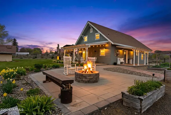 $530,000 | 10321 Meadowbrook Road, Yakima, WA 98903