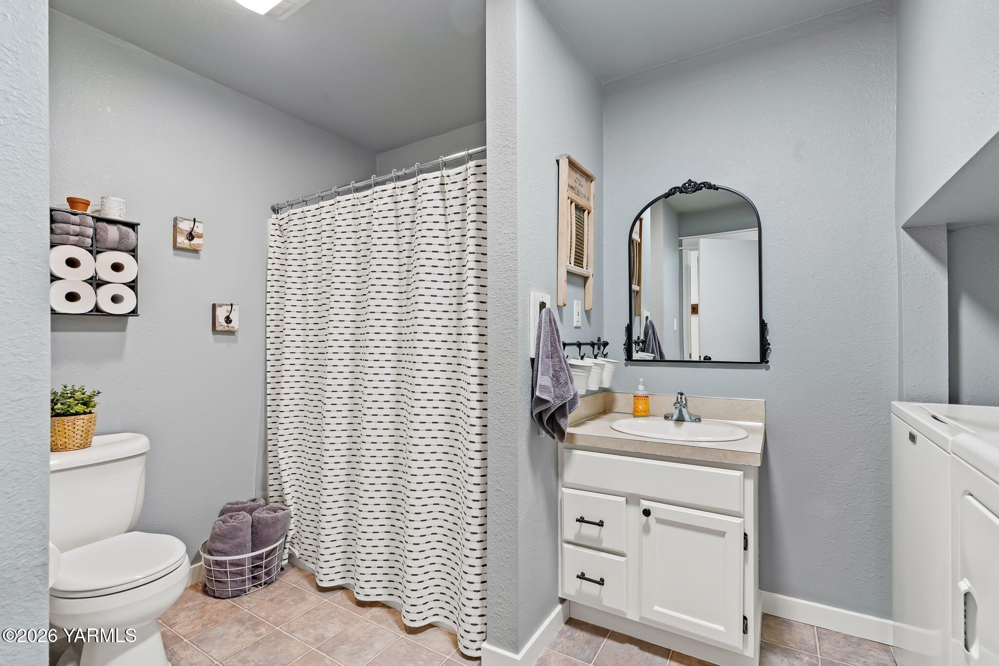 10321 Meadowbrook Road Yakima, WA 98903 - Photo 14 of 40 25_10321 Meadowbrook Rd-15