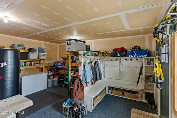 $530,000 | 10321 Meadowbrook Road, Yakima, WA 98903