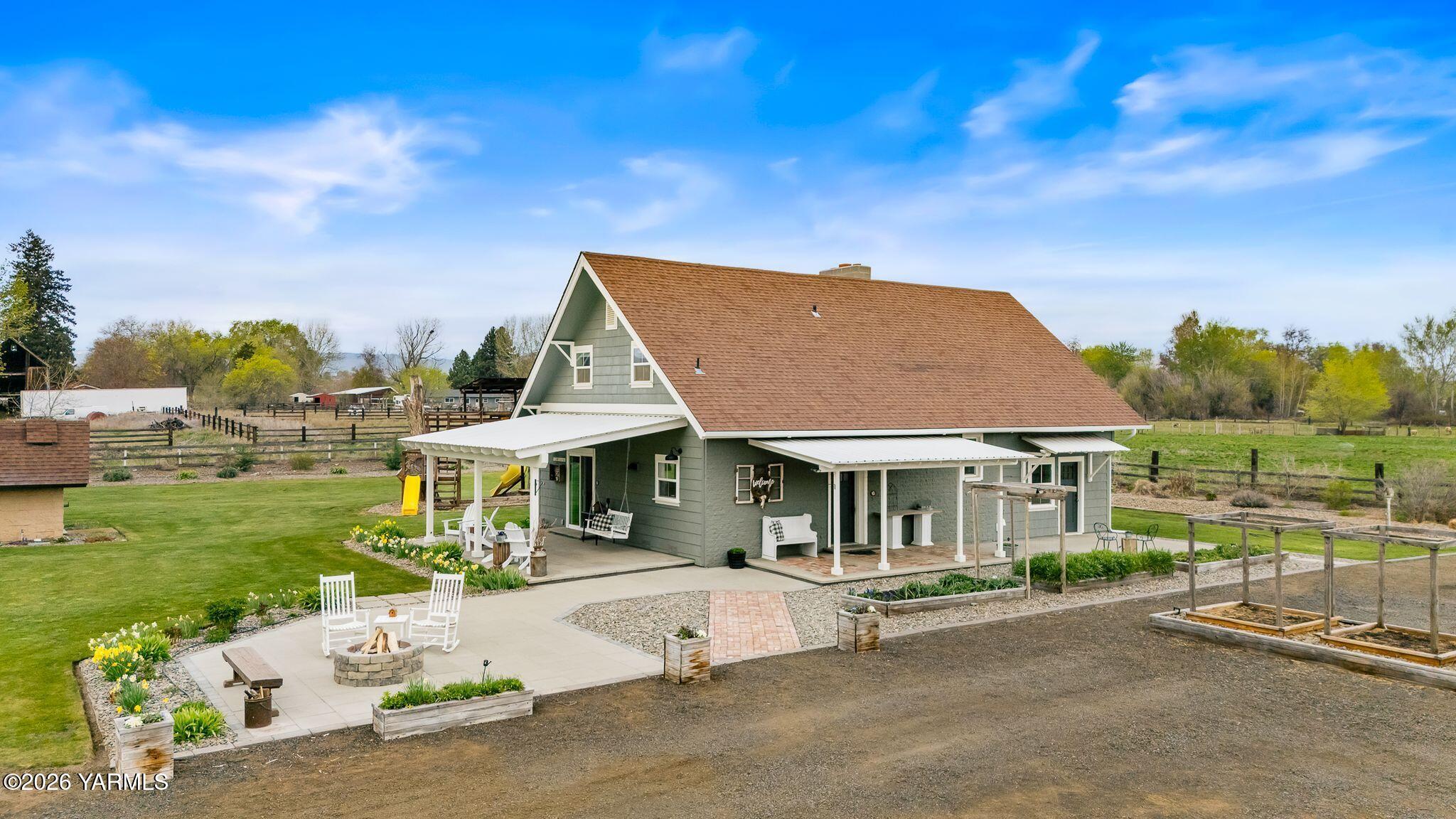 10321 Meadowbrook Road Yakima, WA 98903 - Photo 24 of 40 2_10321 Meadowbrook Rd Aerials-1