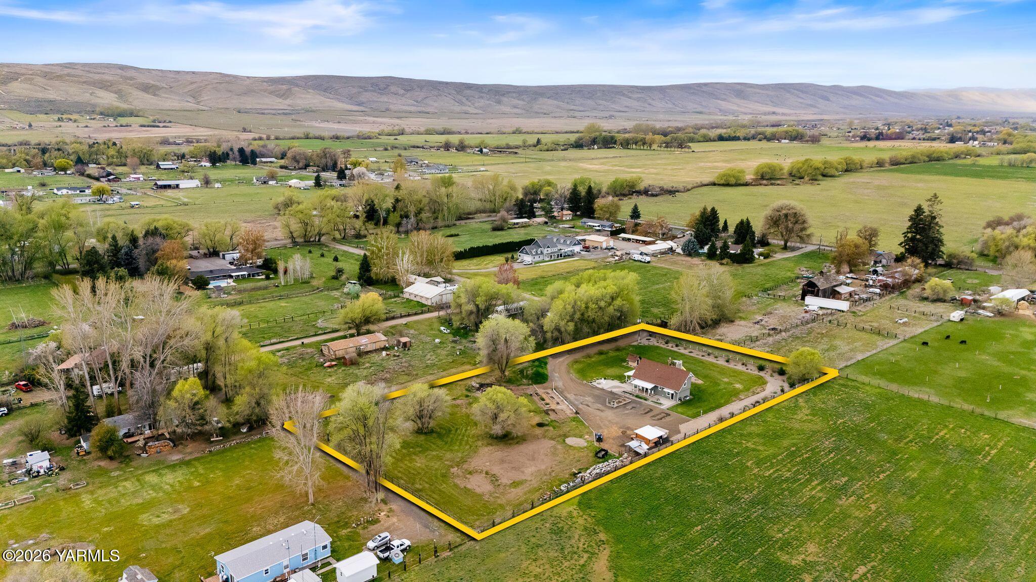 10321 Meadowbrook Road Yakima, WA 98903 - Photo 35 of 40 6_10321 Meadowbrook Rd Aerials-5 prop