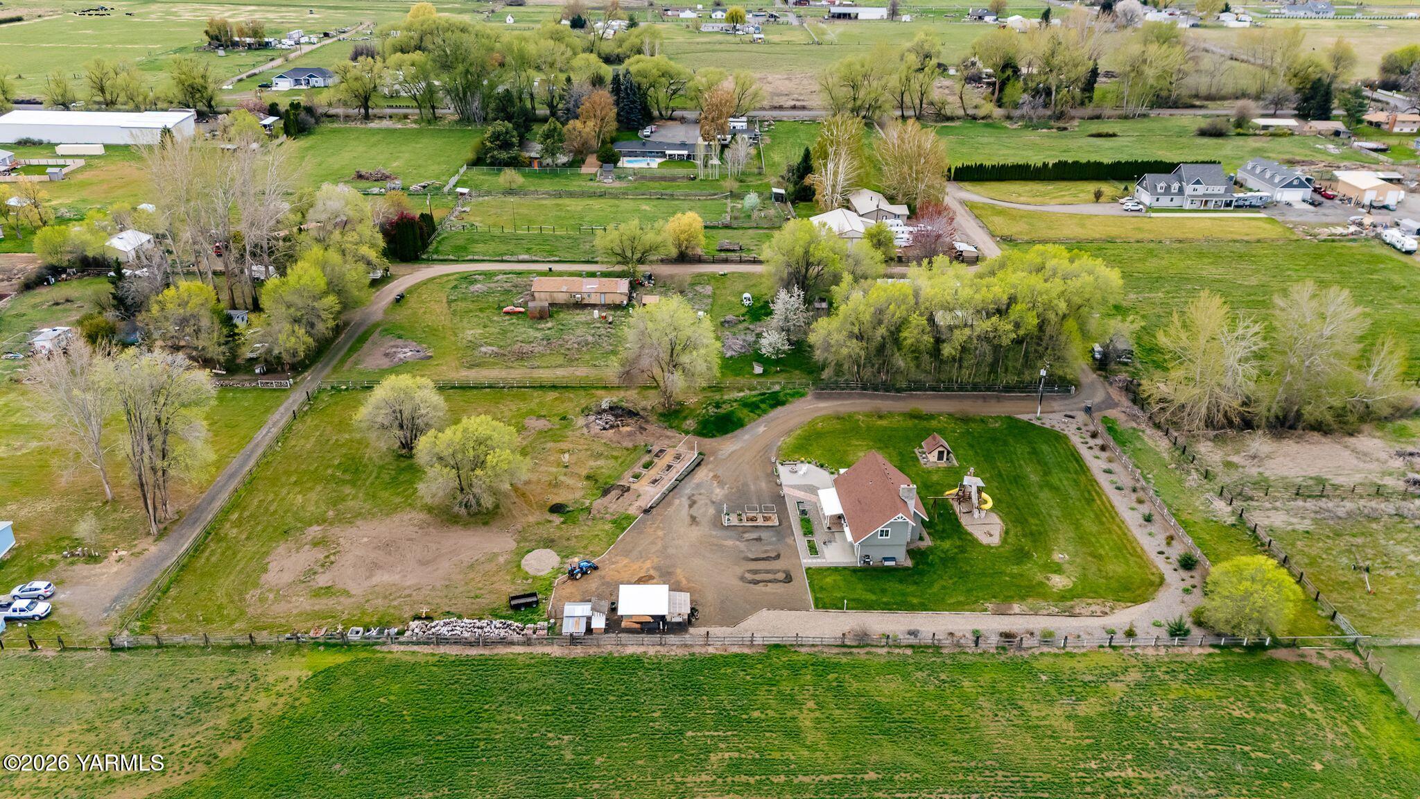 10321 Meadowbrook Road Yakima, WA 98903 - Photo 36 of 40 7_10321 Meadowbrook Rd Aerials-6