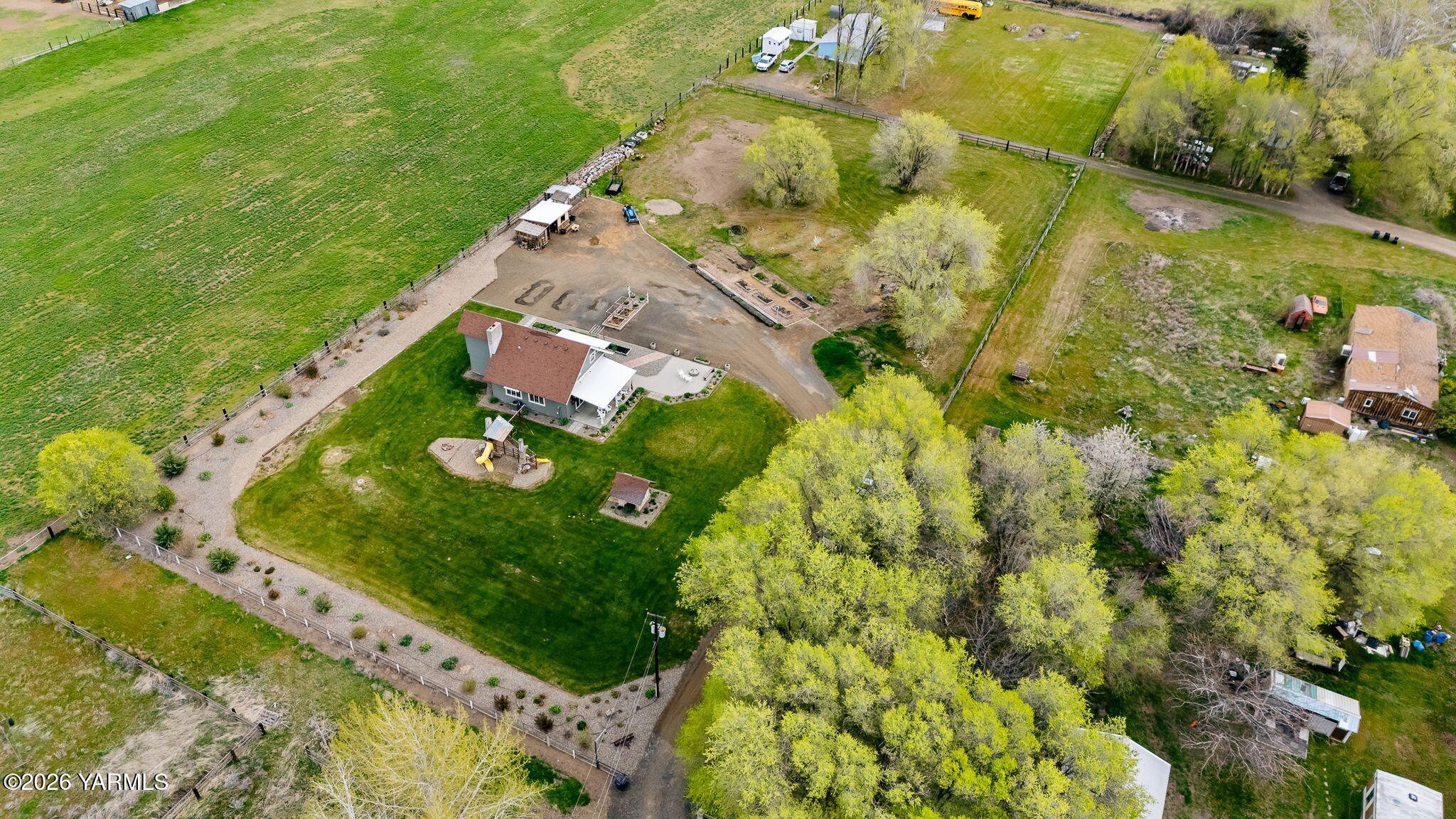 10321 Meadowbrook Road Yakima, WA 98903 - Photo 38 of 40 9_10321 Meadowbrook Rd Aerials-8