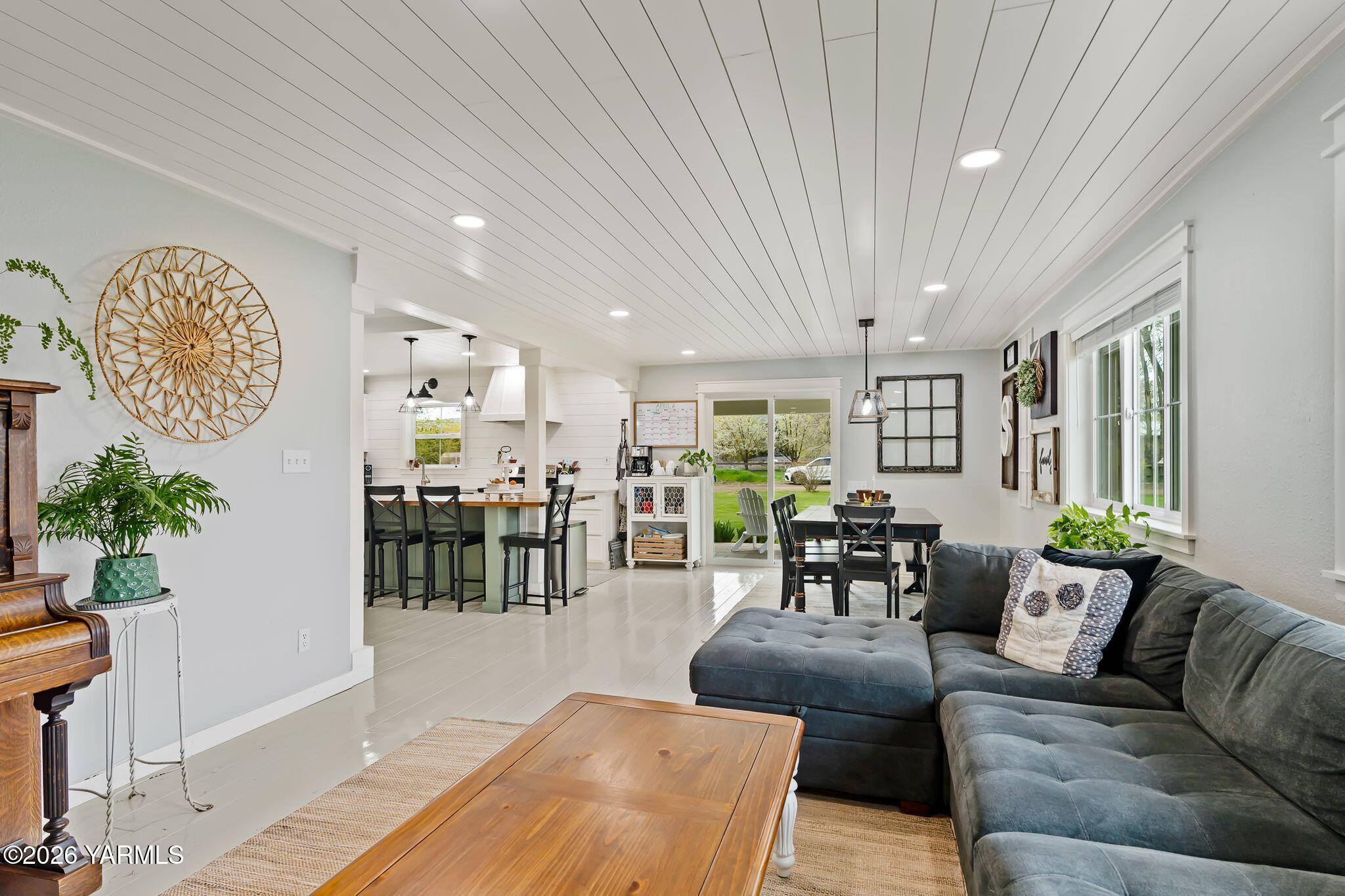 10321 Meadowbrook Road Yakima, WA 98903 - Photo 6 of 40 36_10321 Meadowbrook Rd-26